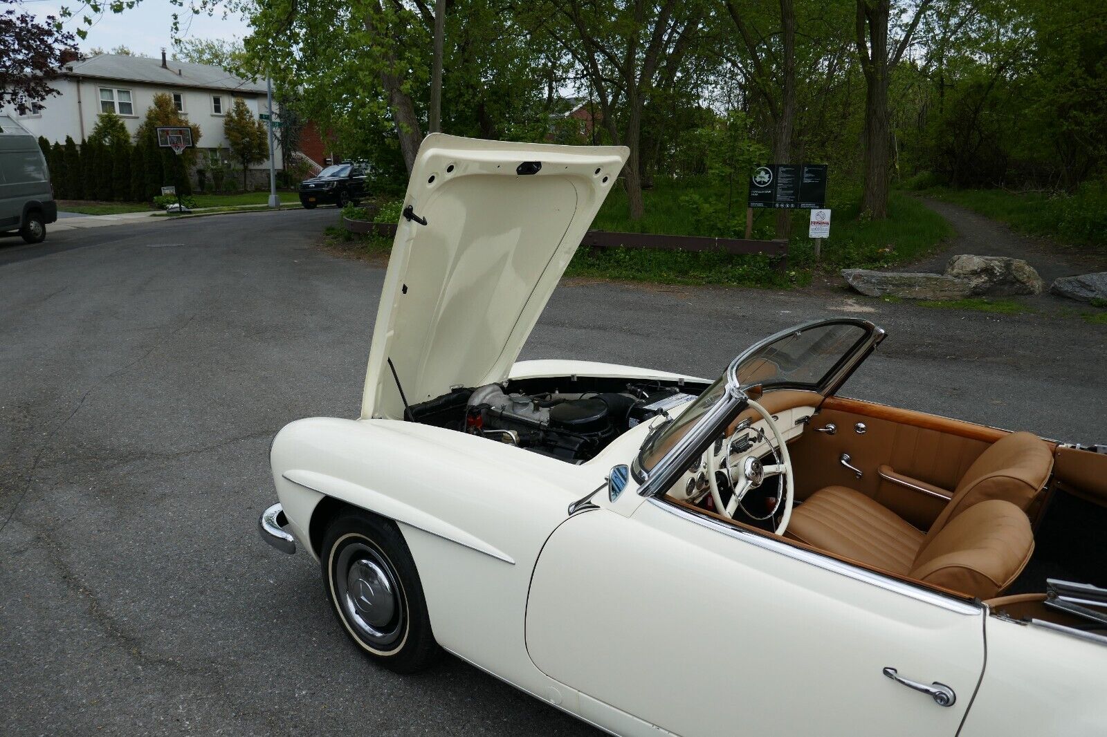 Mercedes-Benz-SL-Class-Cabriolet-1961-White-Brown-99999-21