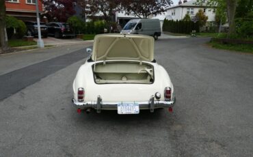 Mercedes-Benz-SL-Class-Cabriolet-1961-White-Brown-99999-25