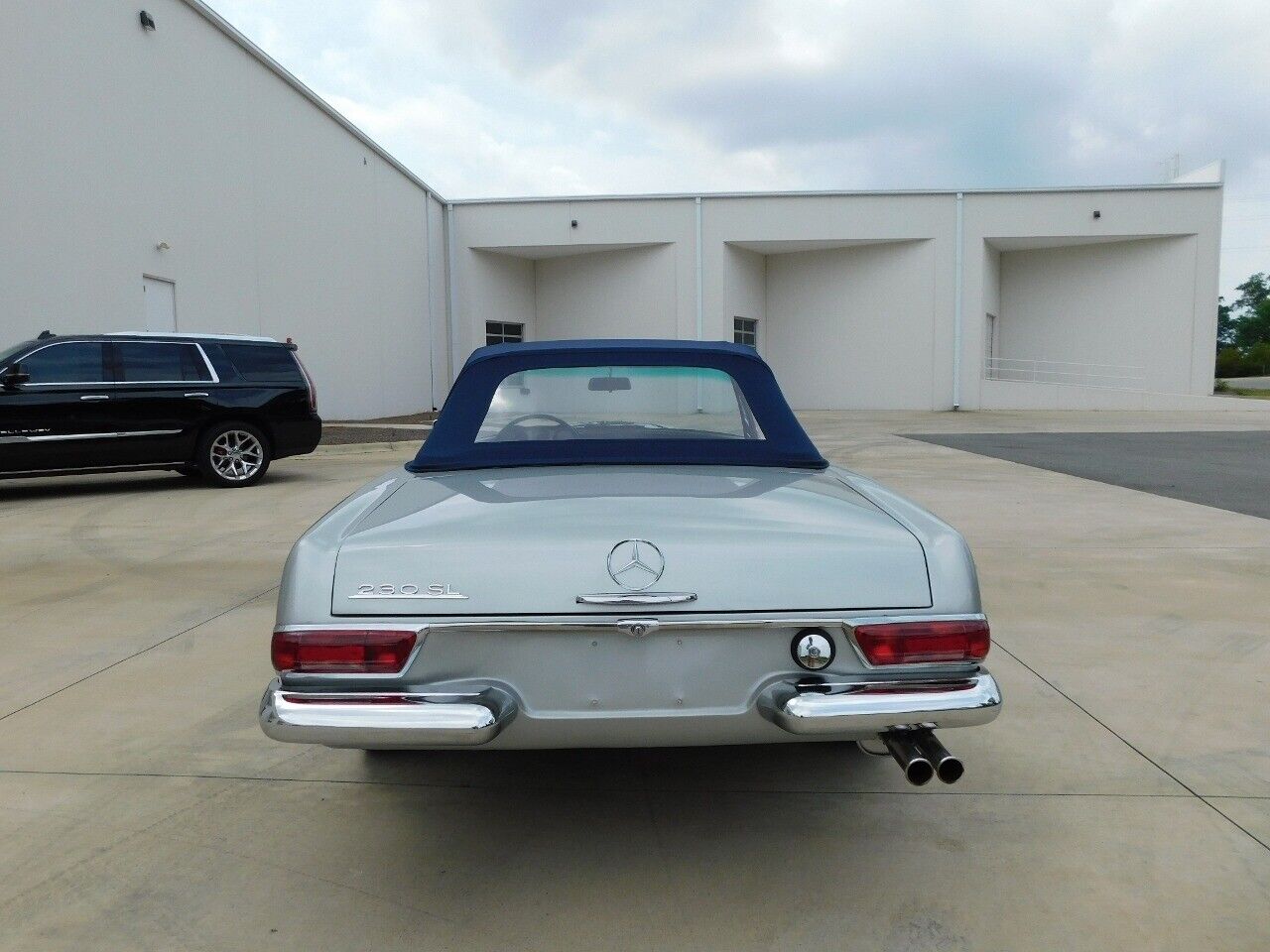 Mercedes-Benz-SL-Class-Cabriolet-1965-Silver-Blue-5918-9