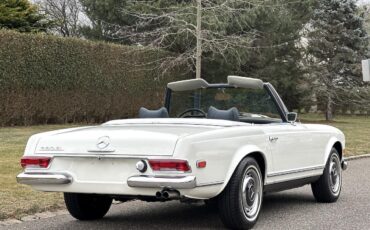 Mercedes-Benz-SL-Class-Cabriolet-1969-White-Blue-33574-13