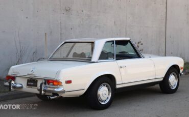 Mercedes-Benz-SL-Class-Cabriolet-1969-White-Green-135693-21