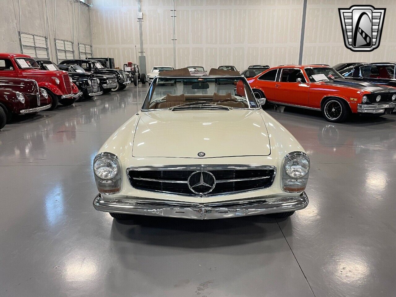 Mercedes-Benz-SL-Class-Cabriolet-1969-White-Tan-72704-2