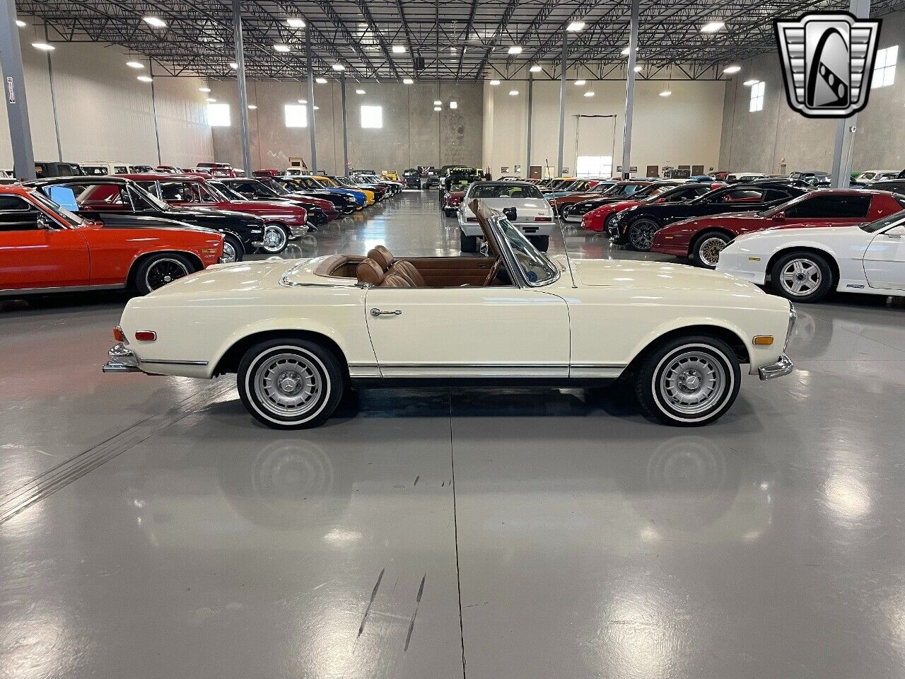 Mercedes-Benz-SL-Class-Cabriolet-1969-White-Tan-72704-5