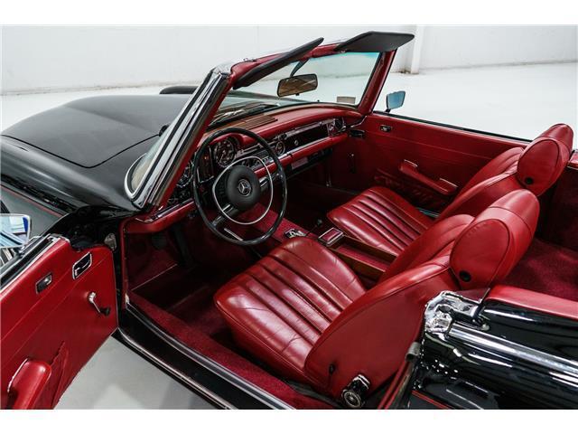 Mercedes-Benz-SL-Class-Cabriolet-1970-Black-Red-61123-18