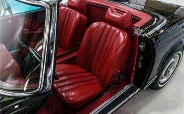 Mercedes-Benz-SL-Class-Cabriolet-1970-Black-Red-61123-19