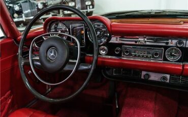 Mercedes-Benz-SL-Class-Cabriolet-1970-Black-Red-61123-20