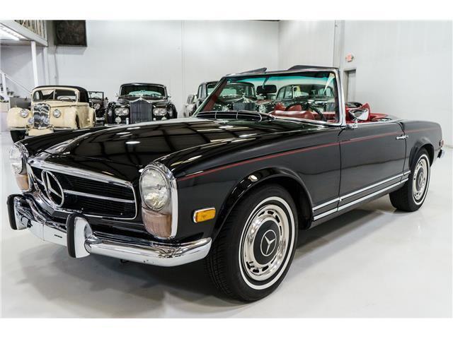 Mercedes-Benz-SL-Class-Cabriolet-1970-Black-Red-61123-3