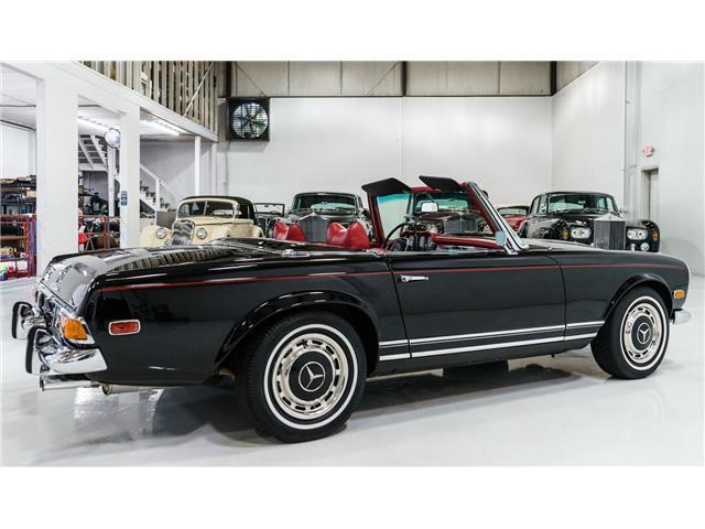 Mercedes-Benz-SL-Class-Cabriolet-1970-Black-Red-61123-6