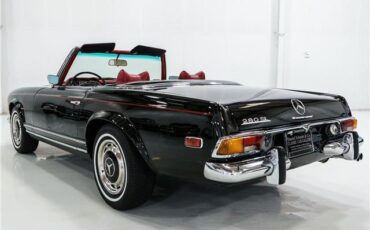 Mercedes-Benz-SL-Class-Cabriolet-1970-Black-Red-61123-9