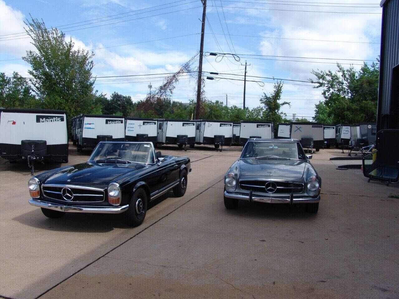 Mercedes-Benz-SL-Class-Cabriolet-1970-Pewter-Black-55630-14