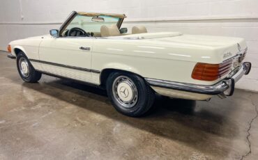 Mercedes-Benz-SL-Class-Cabriolet-1973-White-Parchment-107530-2