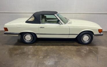 Mercedes-Benz-SL-Class-Cabriolet-1973-White-Parchment-107530-31