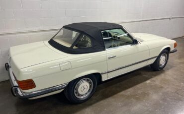 Mercedes-Benz-SL-Class-Cabriolet-1973-White-Parchment-107530-33