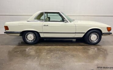 Mercedes-Benz-SL-Class-Cabriolet-1973-White-Parchment-107530-34