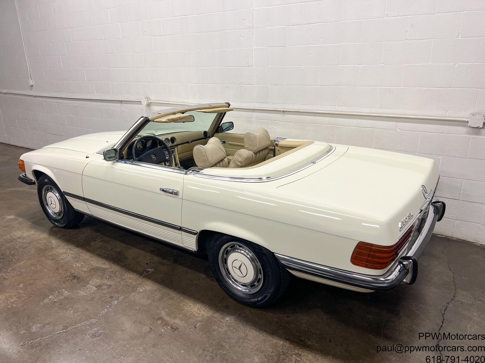 Mercedes-Benz-SL-Class-Cabriolet-1973-White-Parchment-107530-5