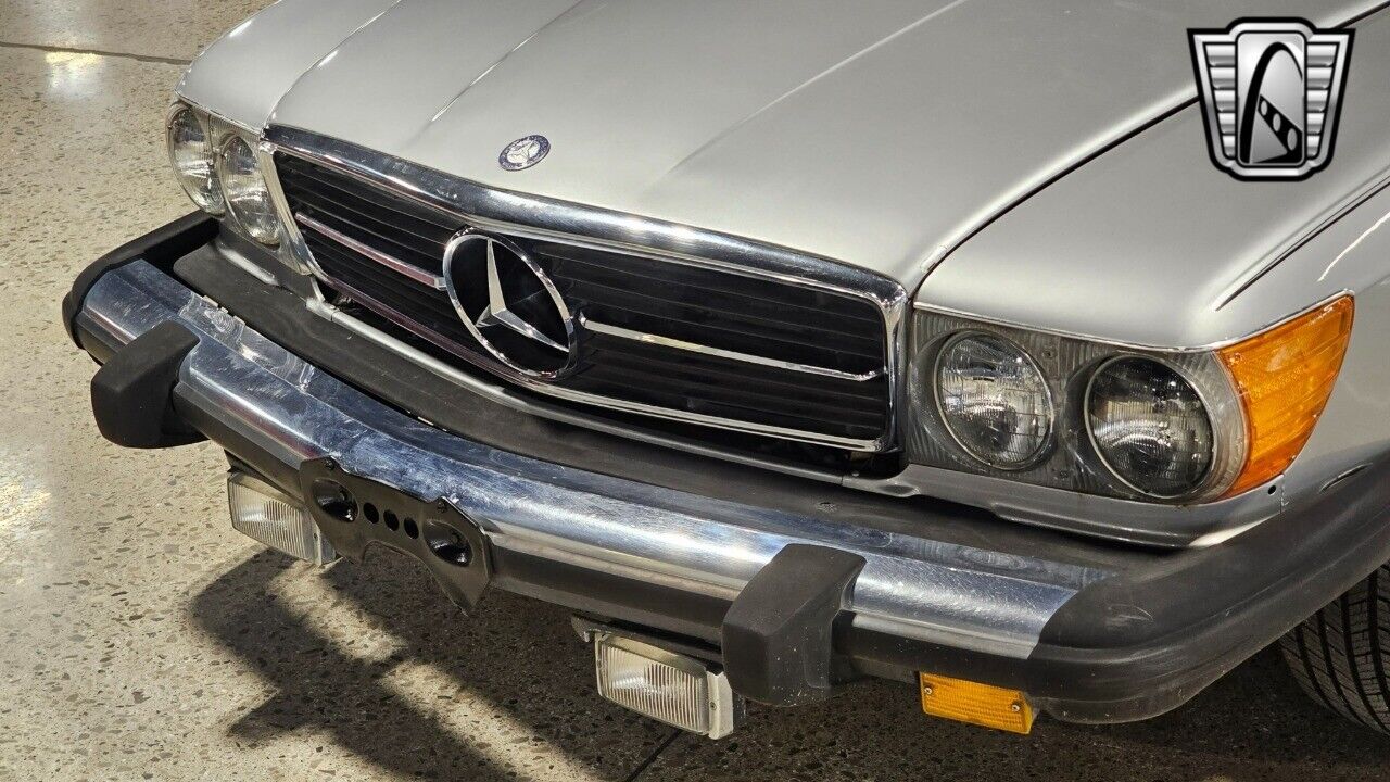 Mercedes-Benz-SL-Class-Cabriolet-1975-Gray-Black-104440-9