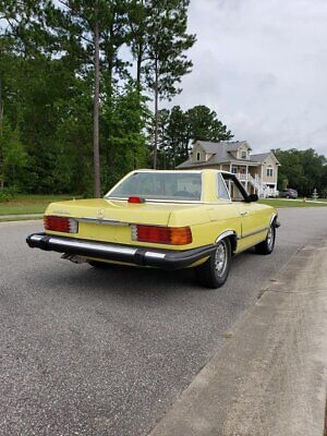 Mercedes-Benz-SL-Class-Cabriolet-1975-Yellow-Tan-137406-4