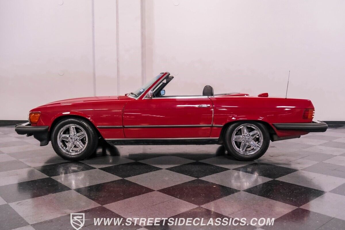 Mercedes-Benz-SL-Class-Cabriolet-1976-Red-Black-75885-2