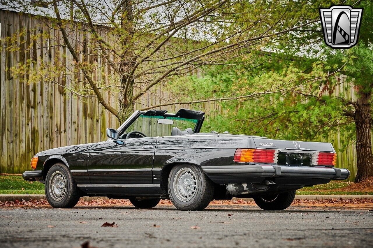 Mercedes-Benz-SL-Class-Cabriolet-1977-Black-Black-138817-4