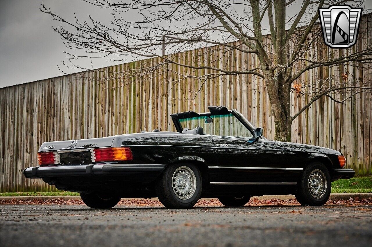 Mercedes-Benz-SL-Class-Cabriolet-1977-Black-Black-138817-6