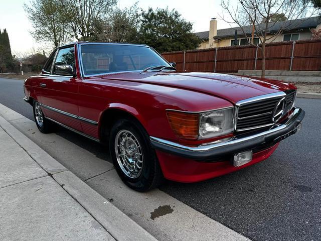 Mercedes-Benz-SL-Class-Cabriolet-1979-Red-Black-125563-15