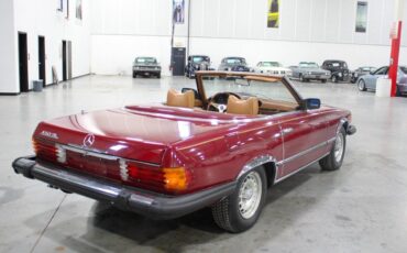 Mercedes-Benz-SL-Class-Cabriolet-1979-Red-SaffronBamboo-178156-5