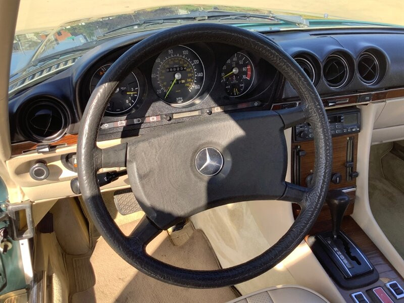 Mercedes-Benz-SL-Class-Cabriolet-1980-Green-Tan-129087-19