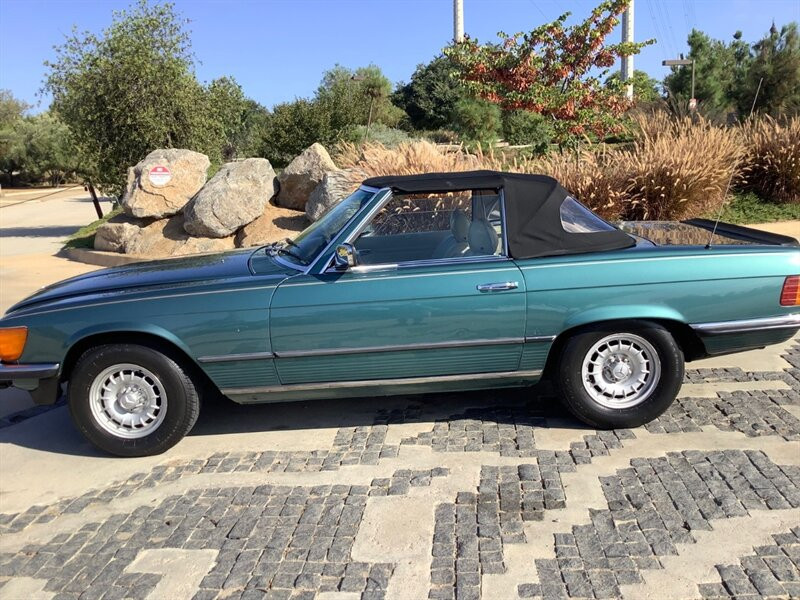 Mercedes-Benz-SL-Class-Cabriolet-1980-Green-Tan-129087-5