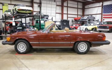 Mercedes-Benz-SL-Class-Cabriolet-1980-Red-Tan-209997-3