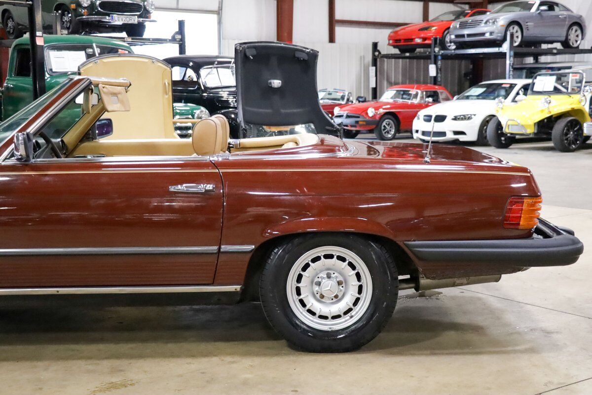 Mercedes-Benz-SL-Class-Cabriolet-1980-Red-Tan-209997-4