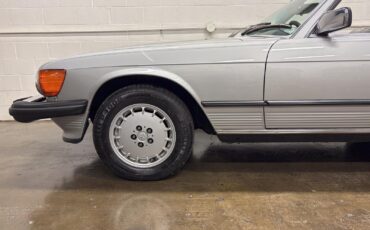 Mercedes-Benz-SL-Class-Cabriolet-1980-Silver-Gray-120062-18