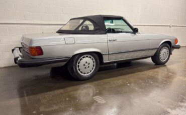 Mercedes-Benz-SL-Class-Cabriolet-1980-Silver-Gray-120062-33