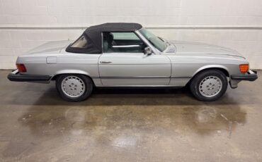 Mercedes-Benz-SL-Class-Cabriolet-1980-Silver-Gray-120062-34