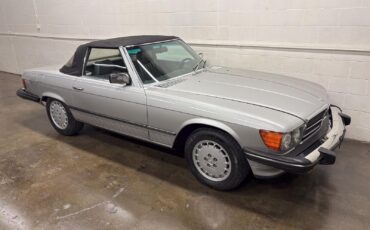 Mercedes-Benz-SL-Class-Cabriolet-1980-Silver-Gray-120062-35