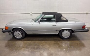 Mercedes-Benz-SL-Class-Cabriolet-1980-Silver-Gray-120062-9