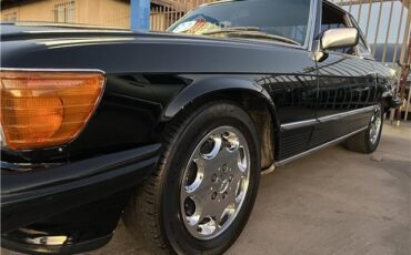 Mercedes-Benz-SL-Class-Cabriolet-1982-Black-Black-59546-11