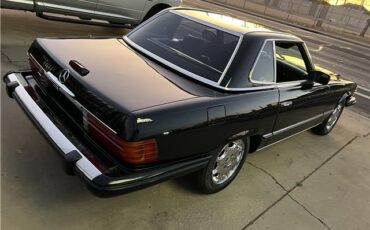 Mercedes-Benz-SL-Class-Cabriolet-1982-Black-Black-59546-2