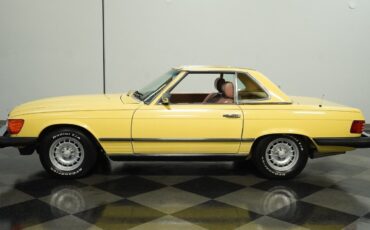 Mercedes-Benz-SL-Class-Cabriolet-1982-Yellow-Sand-Beige-83424-2