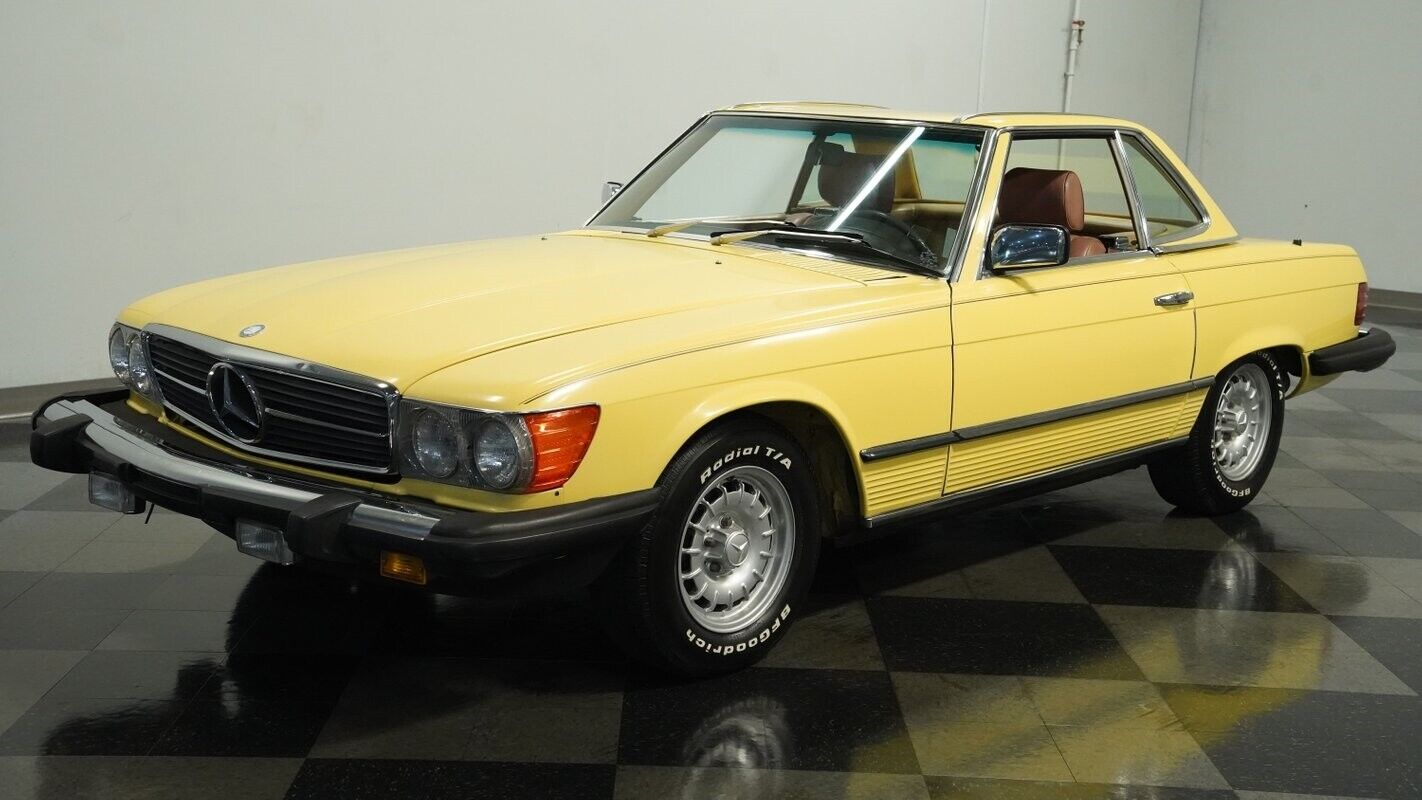 Mercedes-Benz-SL-Class-Cabriolet-1982-Yellow-Sand-Beige-83424-5