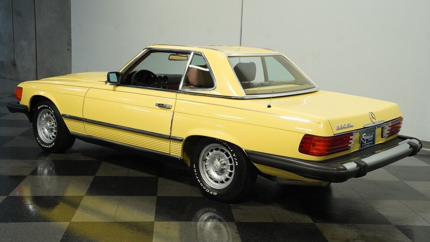 Mercedes-Benz-SL-Class-Cabriolet-1982-Yellow-Sand-Beige-83424-6