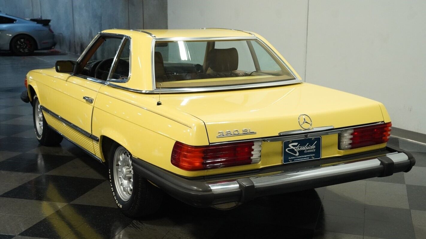 Mercedes-Benz-SL-Class-Cabriolet-1982-Yellow-Sand-Beige-83424-7