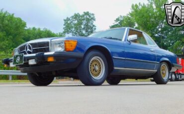 Mercedes-Benz-SL-Class-Cabriolet-1983-Blue-Tan-219534-5