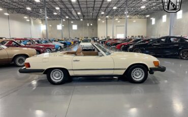 Mercedes-Benz-SL-Class-Cabriolet-1983-Cream-Tan-67473-5