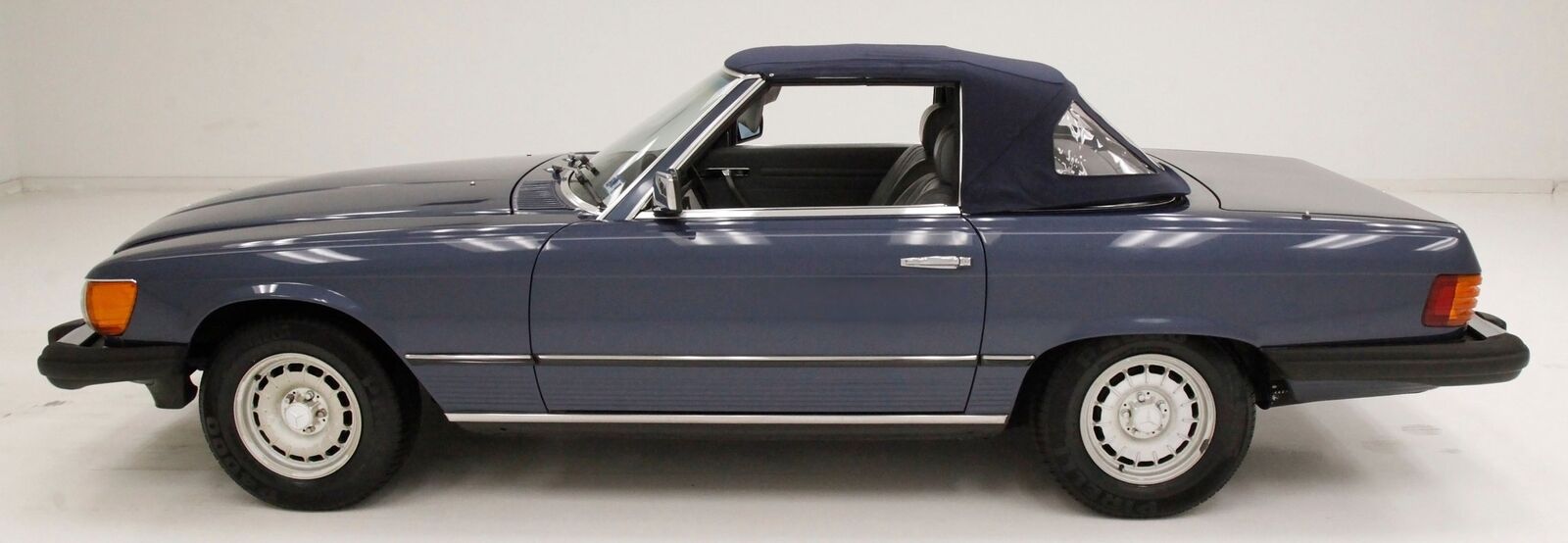 Mercedes-Benz-SL-Class-Cabriolet-1984-Blue-Gray-114405-5