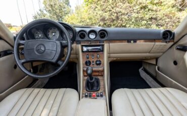 Mercedes-Benz-SL-Class-Cabriolet-1985-Red-Tan-162544-13