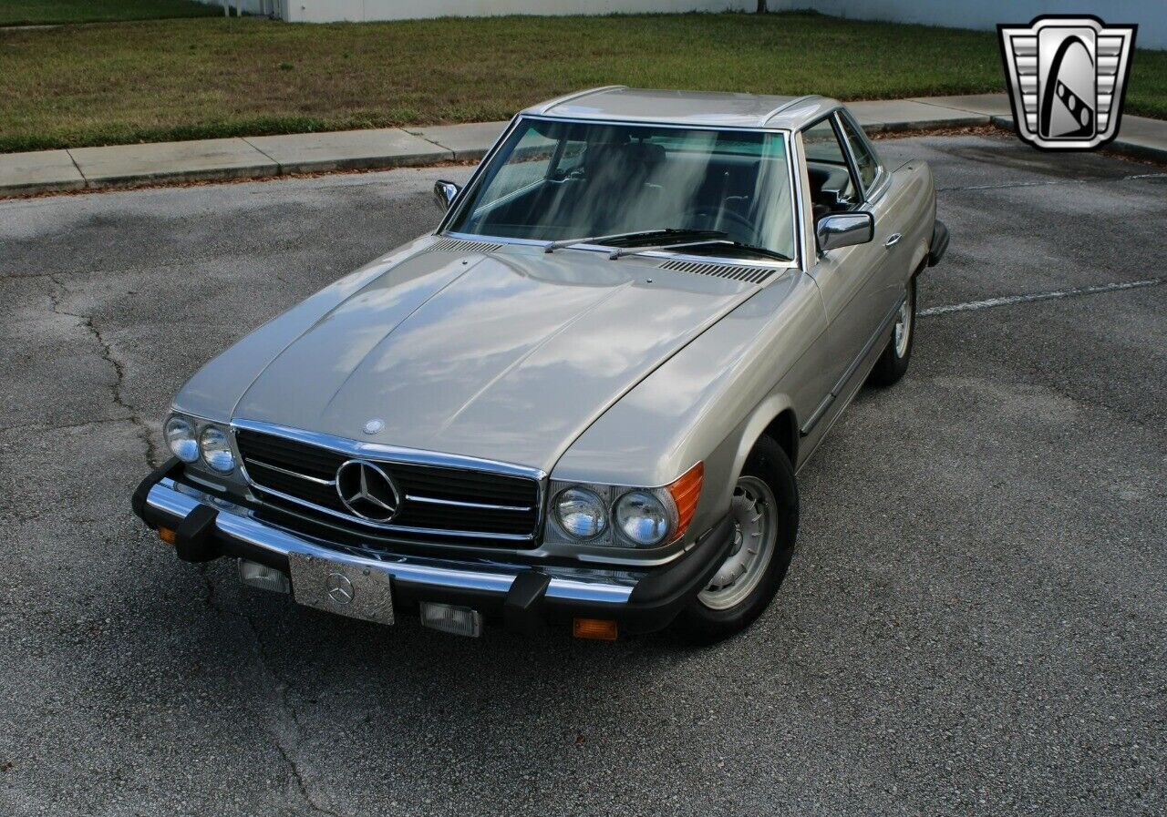 Mercedes-Benz-SL-Class-Cabriolet-1985-Silver-Brown-318333-2