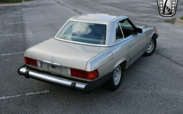 Mercedes-Benz-SL-Class-Cabriolet-1985-Silver-Brown-318333-3