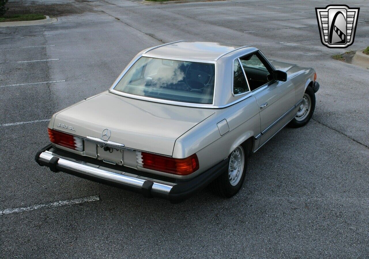 Mercedes-Benz-SL-Class-Cabriolet-1985-Silver-Brown-318333-3