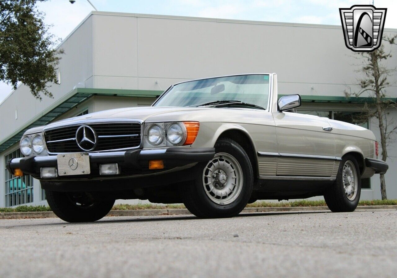 Mercedes-Benz-SL-Class-Cabriolet-1985-Silver-Brown-318333-6