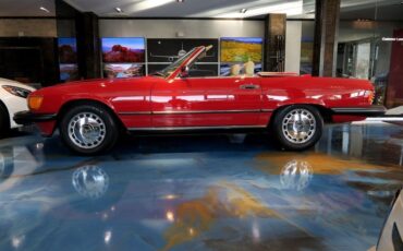 Mercedes-Benz-SL-Class-Cabriolet-1986-Red-Creme-Beige-174557-10